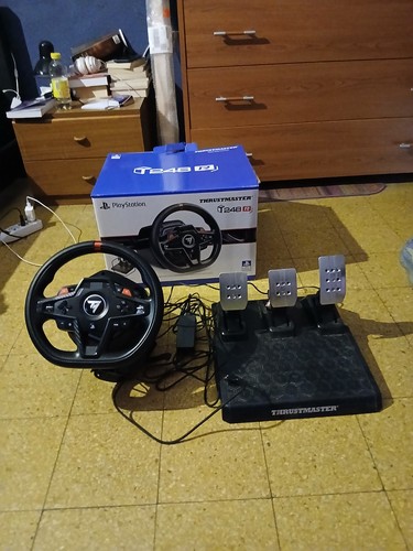 Thrustmaster 248 volante e - volante,